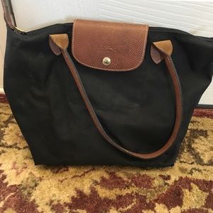 black longchamp purse
